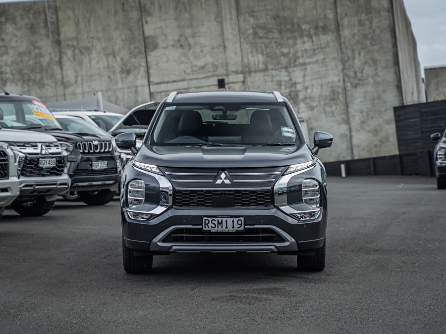 2026 Mitsubishi Outlander 3