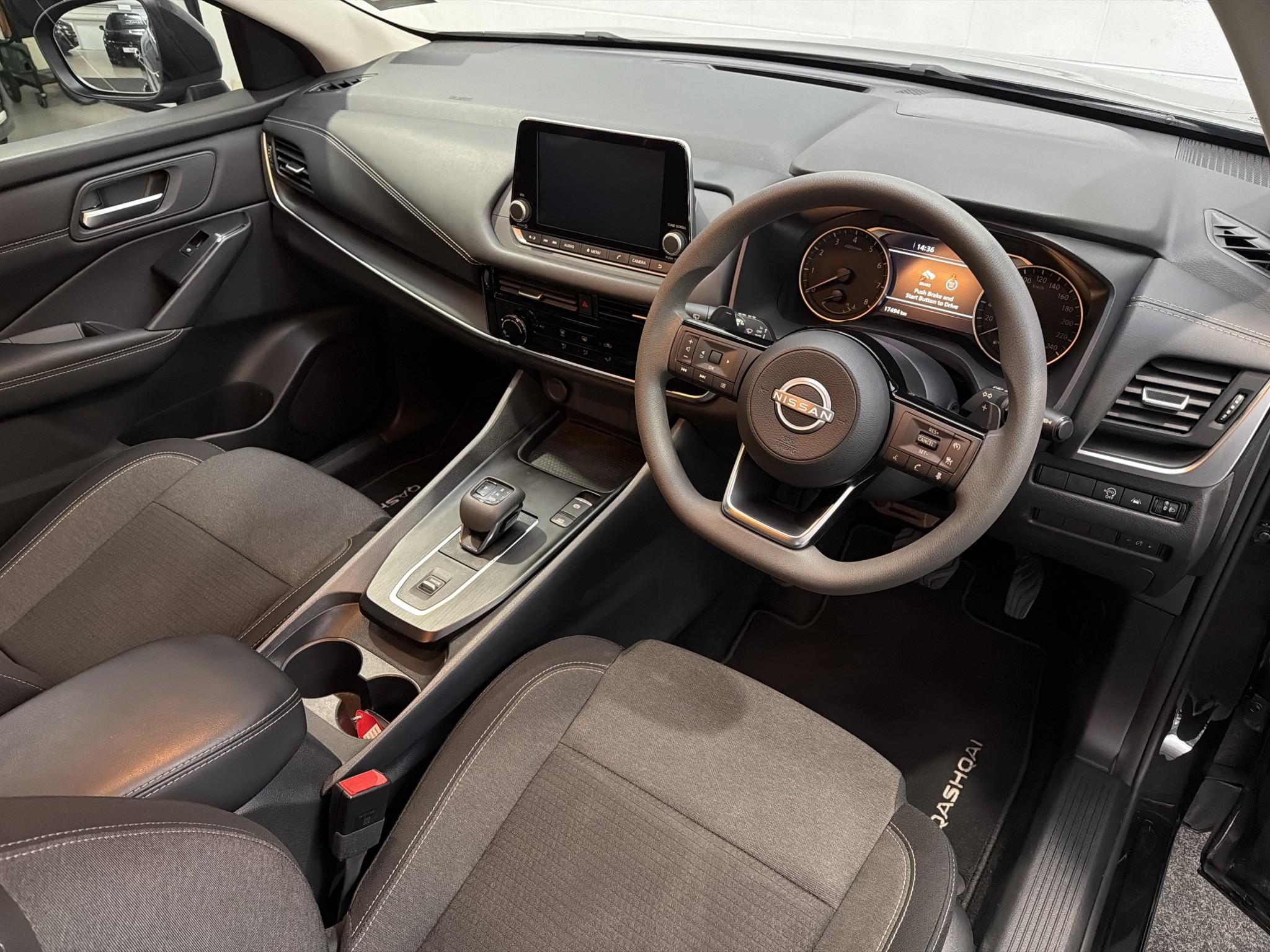 Nissan Qashqai ST 1.3PT/6CVT