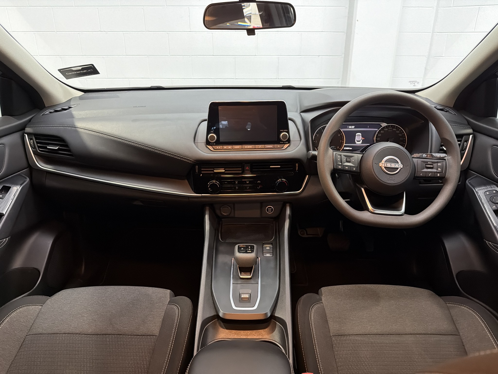 Nissan Qashqai ST 1.3PT/6CVT