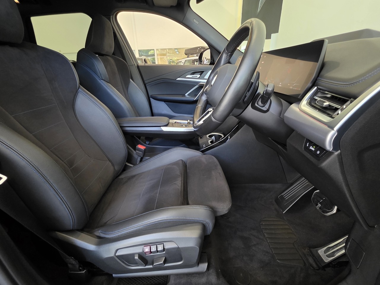 BMW X1 sDrive18i Launch Edition 2