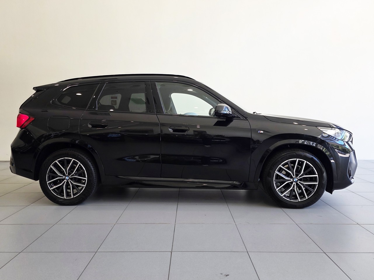 BMW X1 sDrive18i Launch Edition 2