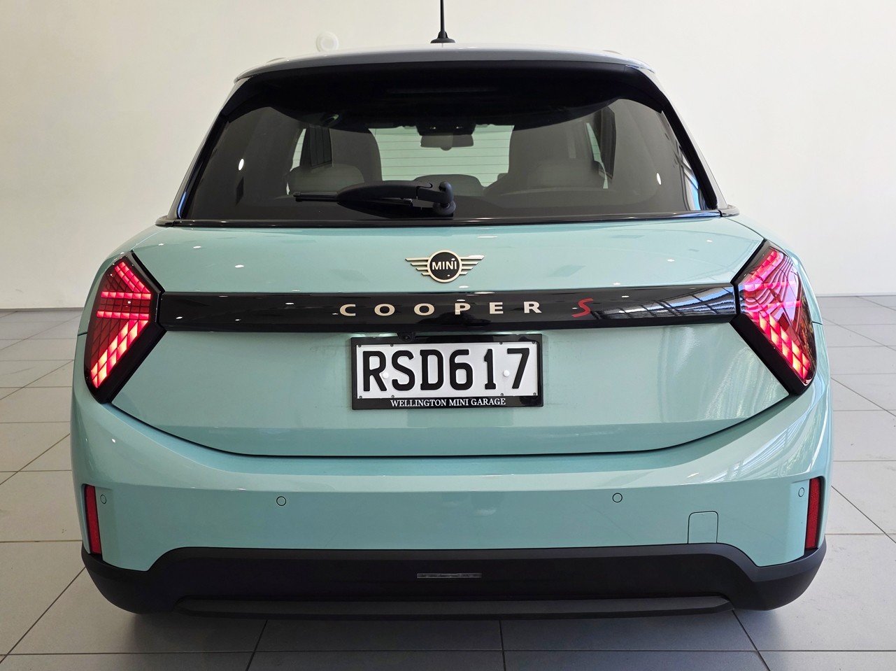 MINI Cooper S Favoured Spec