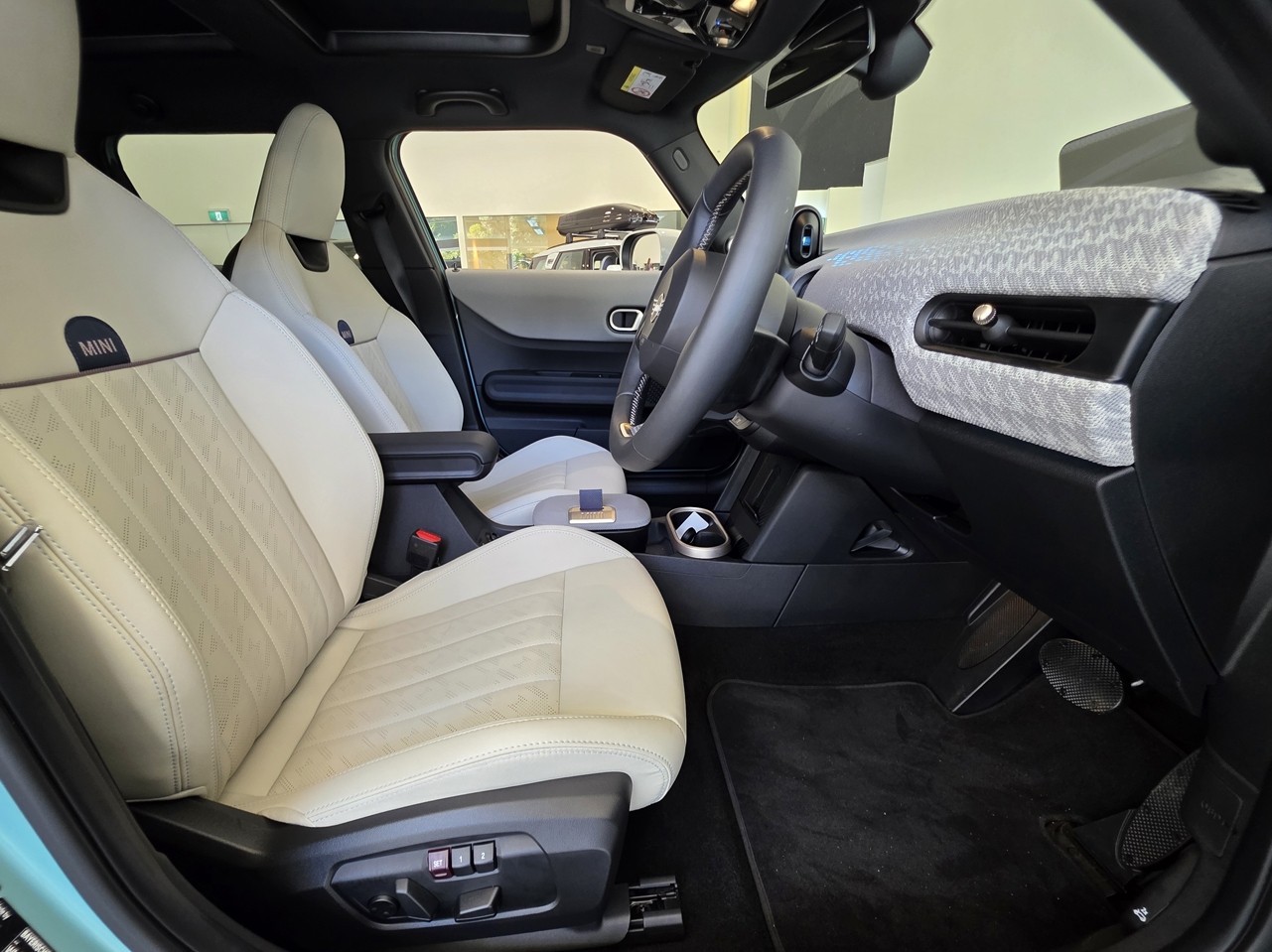 MINI Cooper S Favoured Spec