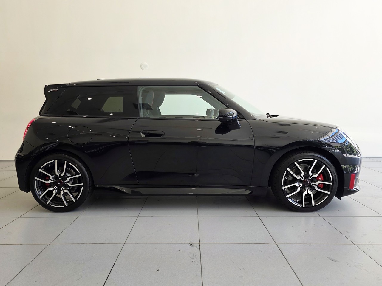MINI Cooper JCW E