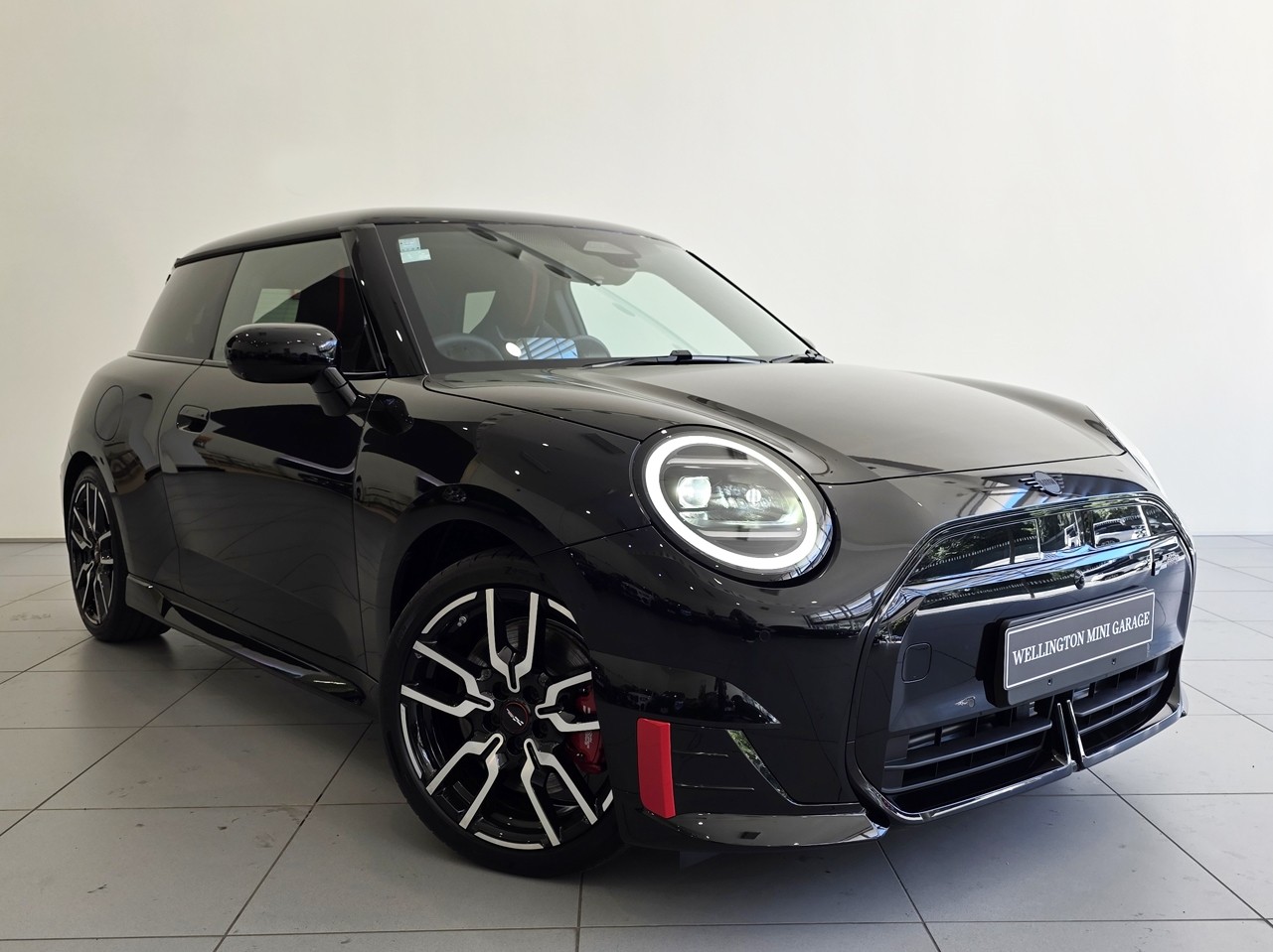 MINI Cooper JCW E