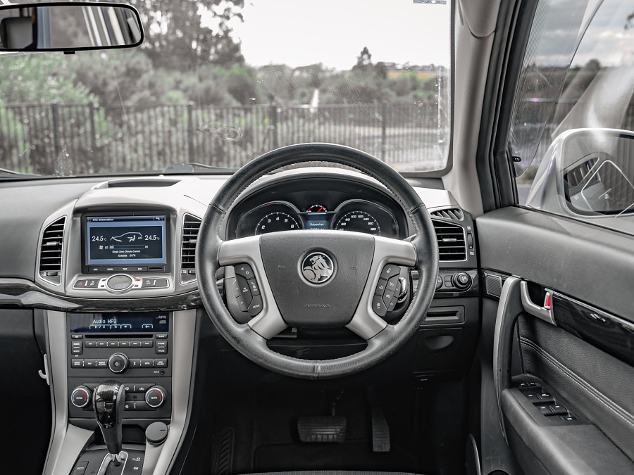 2015 Holden Captiva 11