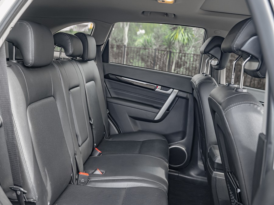 2015 Holden Captiva 17