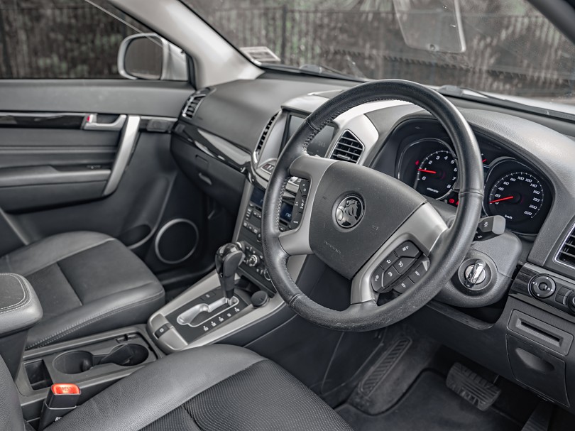 2015 Holden Captiva 9