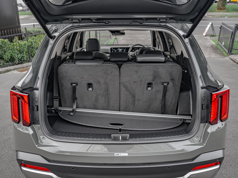 2025 Kia Sorento 19