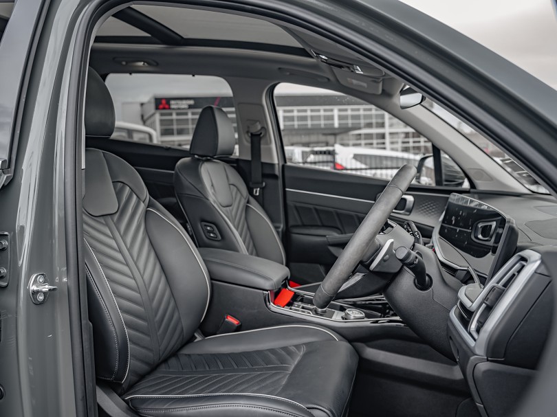 2025 Kia Sorento 8