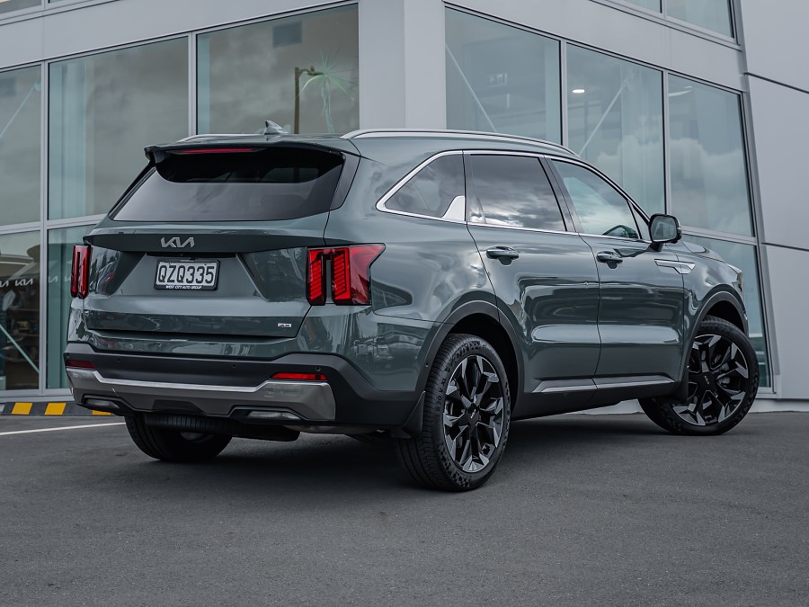 2025 Kia Sorento 2
