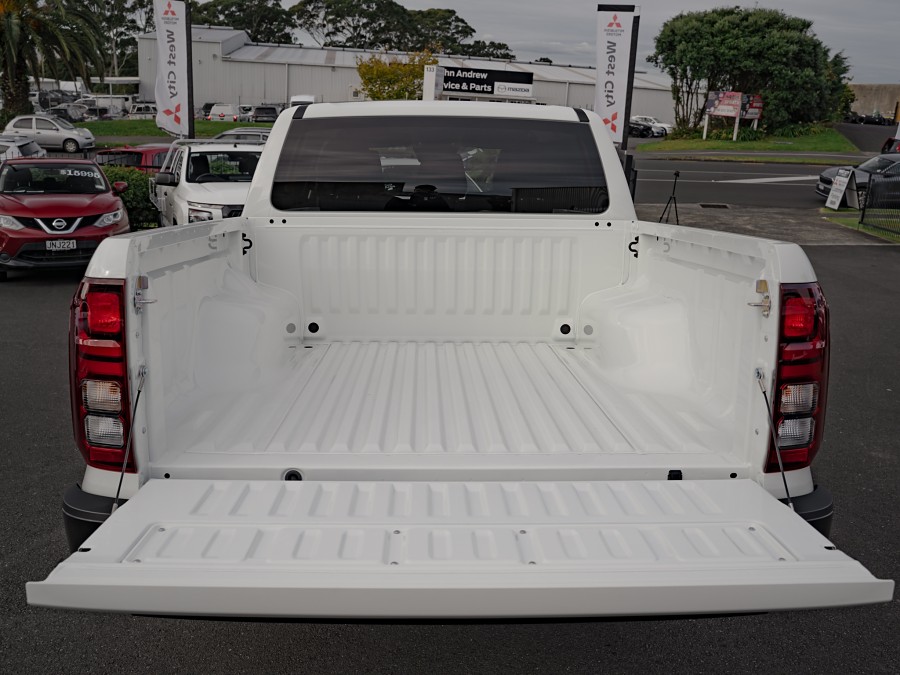 2026 Mitsubishi Triton 18