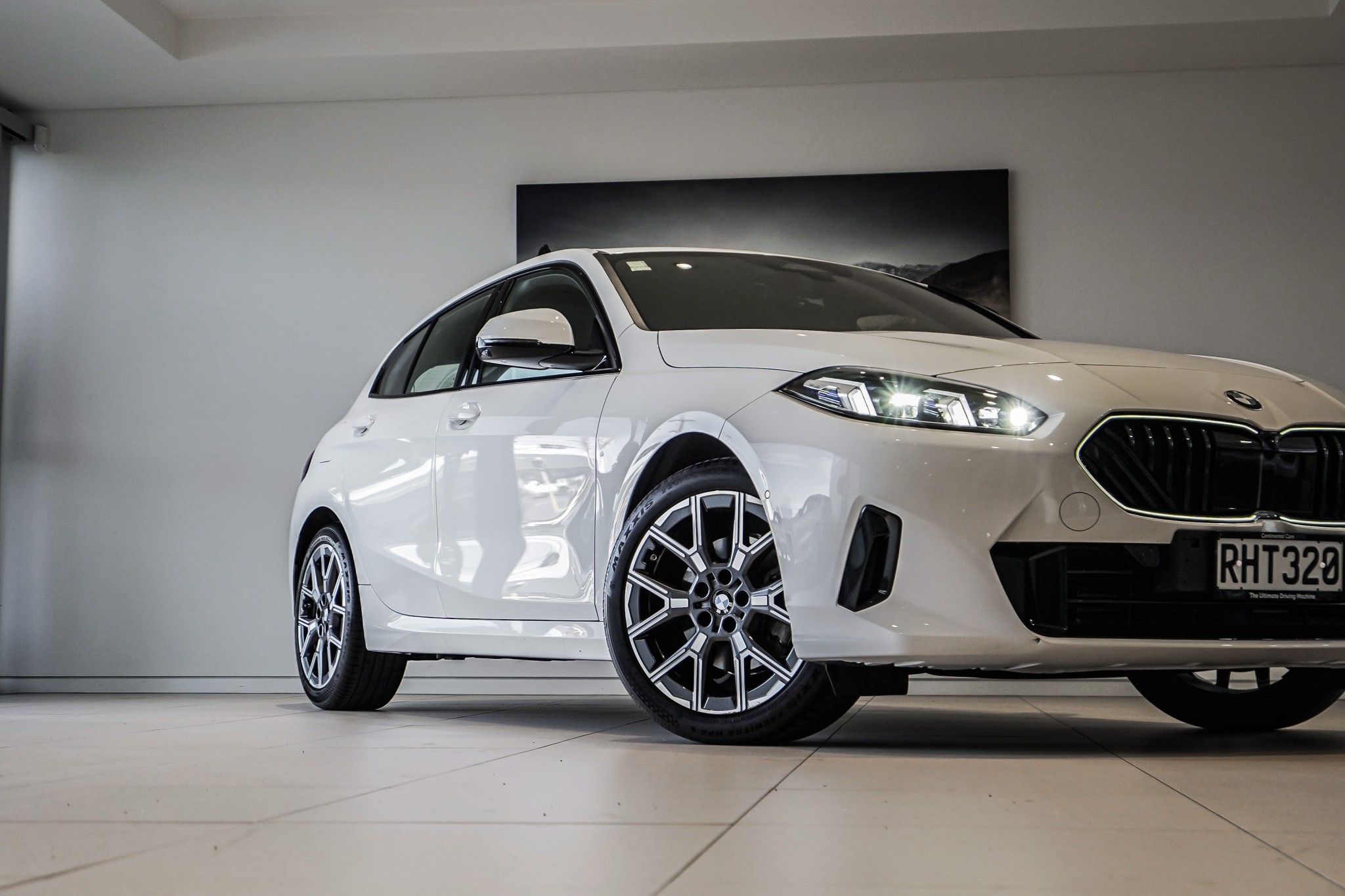 BMW 120i 1.5L Mild Hybrid