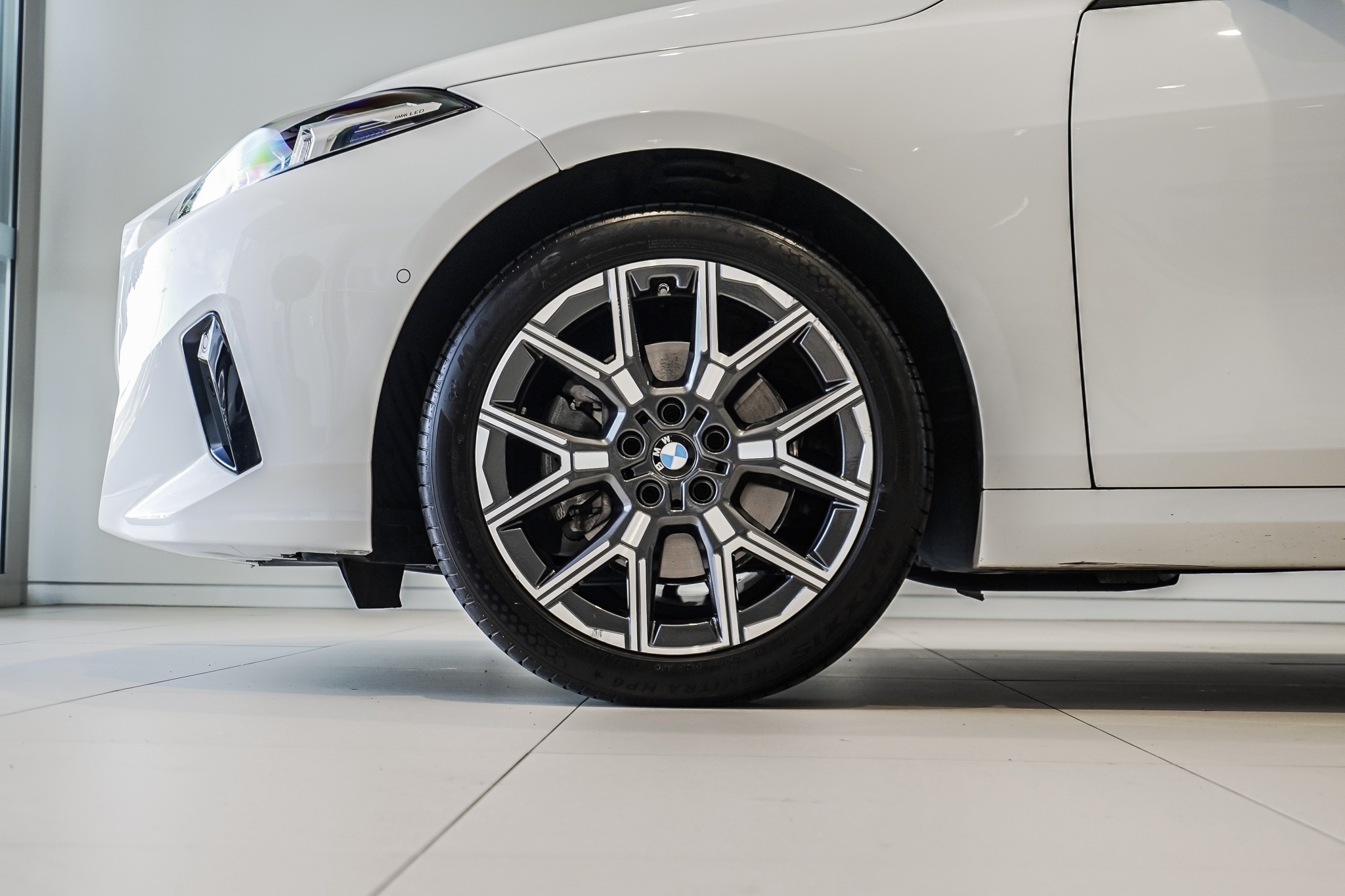 BMW 120i 1.5L Mild Hybrid