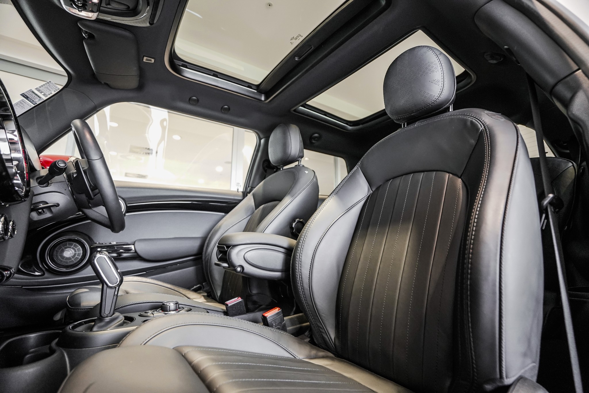 MINI Cooper John Cooper Works