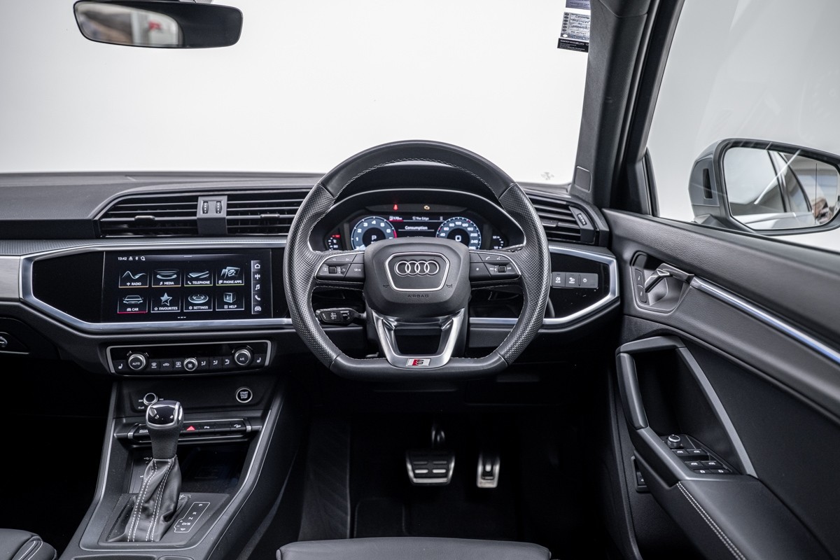 Audi Q3 35 TFSI ADVANCED