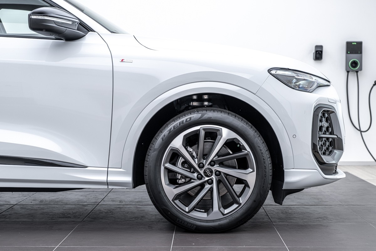 Audi Q5 SUV TFSI QUATTRO S TRONIC 150 KW