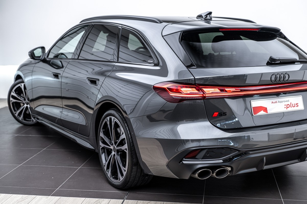 Audi S5 AVANT TFSI