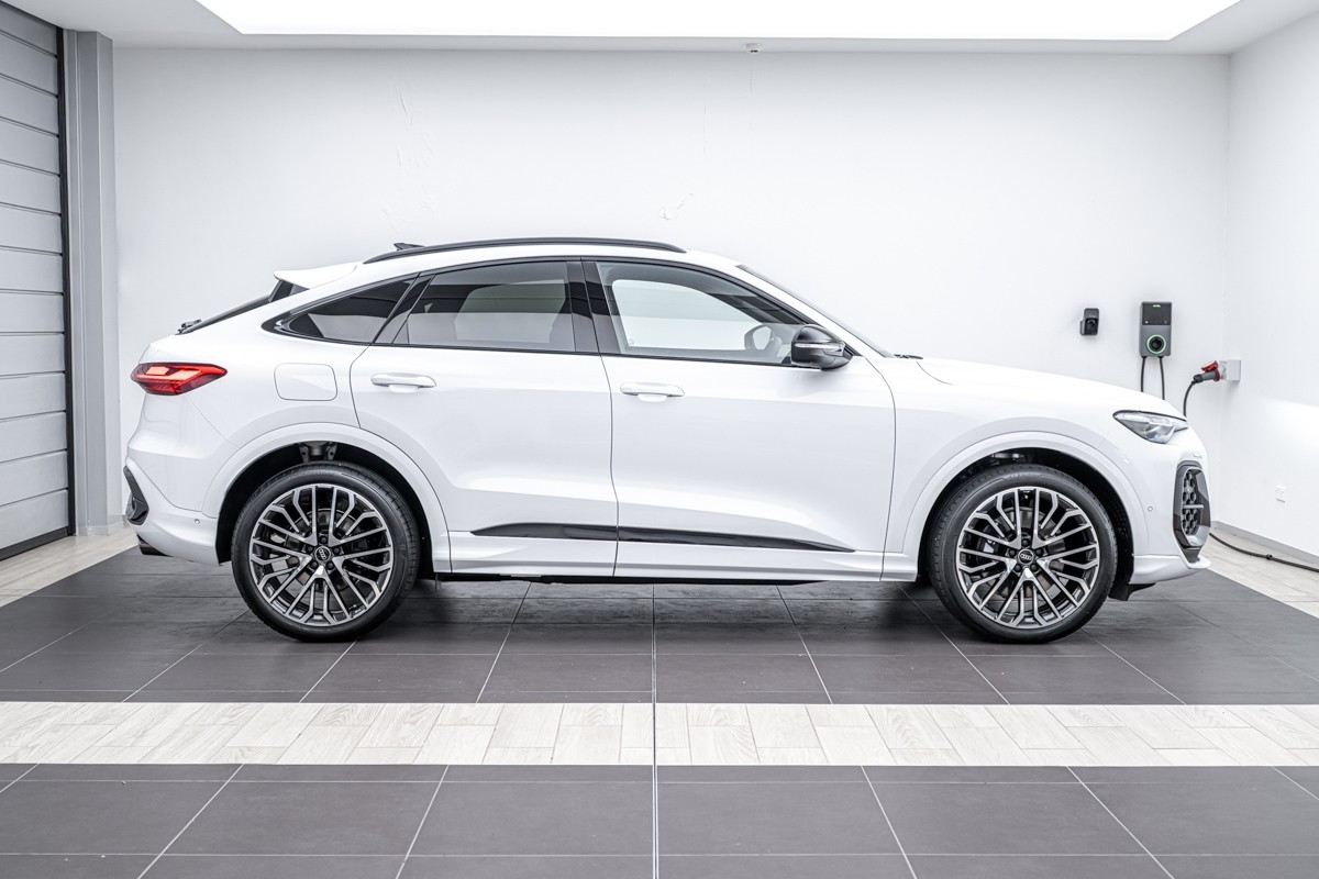 Audi SQ5 SPORTBACK TFSI
