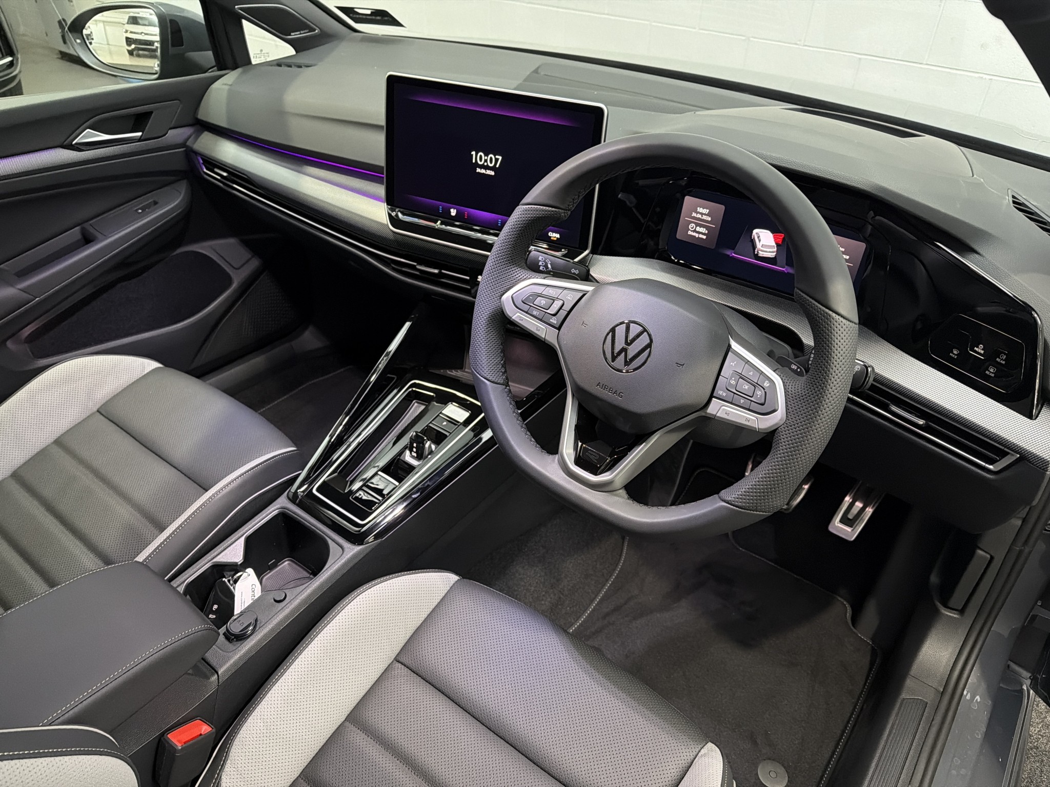 Volkswagen Golf 8.5 R-LINE