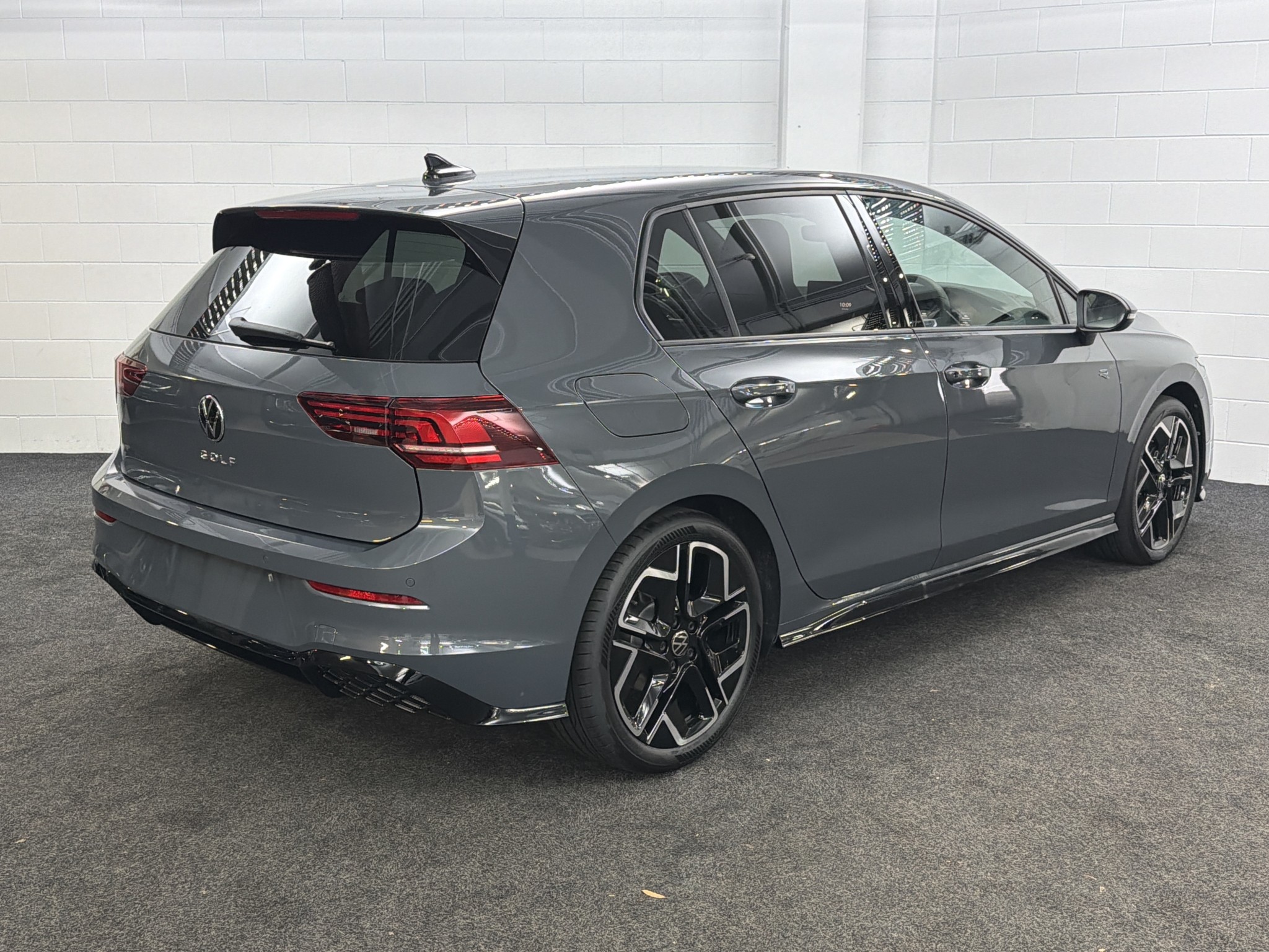 Volkswagen Golf 8.5 R-LINE