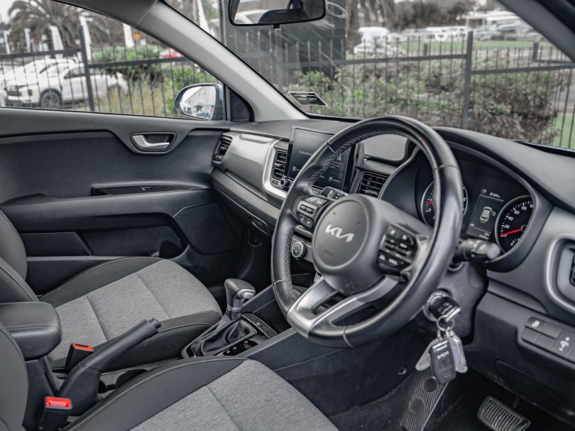 2023 Kia Stonic 9