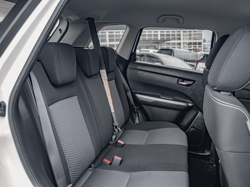 2023 Suzuki Vitara 15