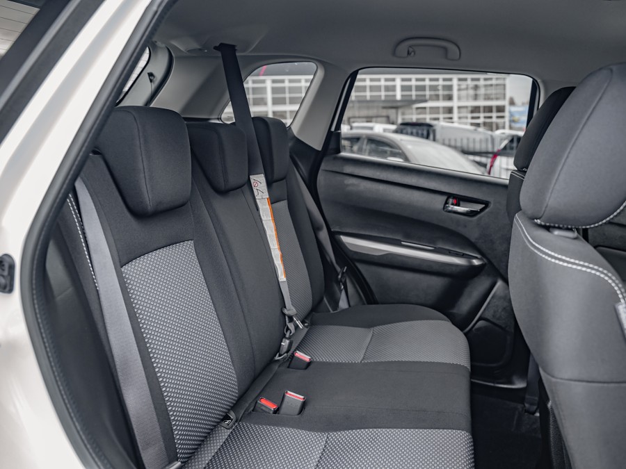 2023 Suzuki Vitara 15