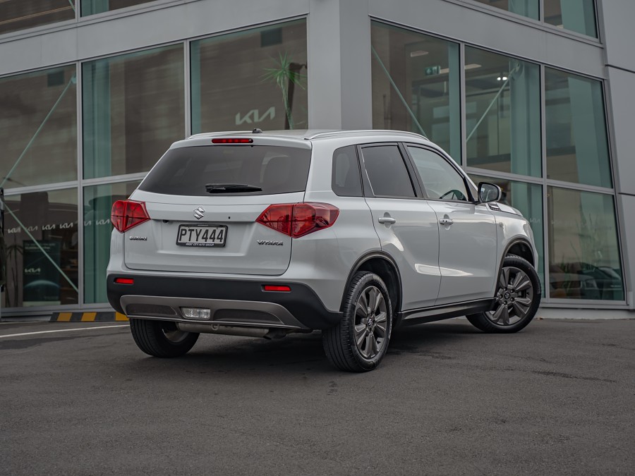 2023 Suzuki Vitara 2