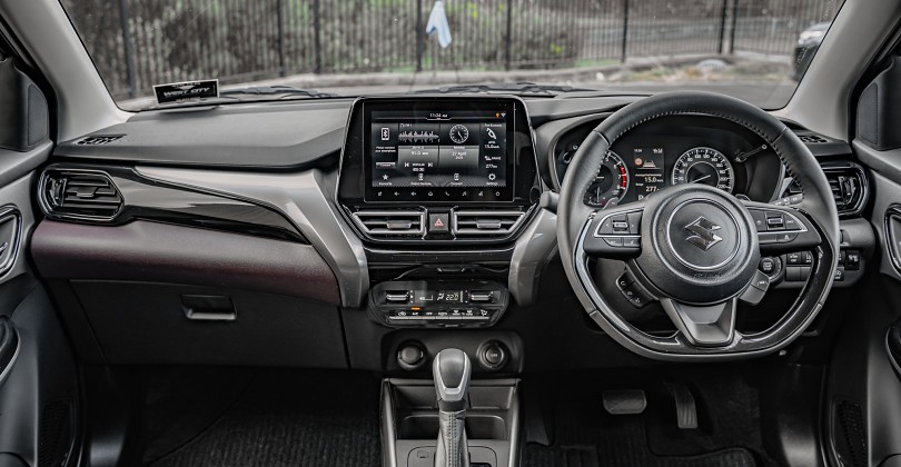 2025 Suzuki FRONX 8