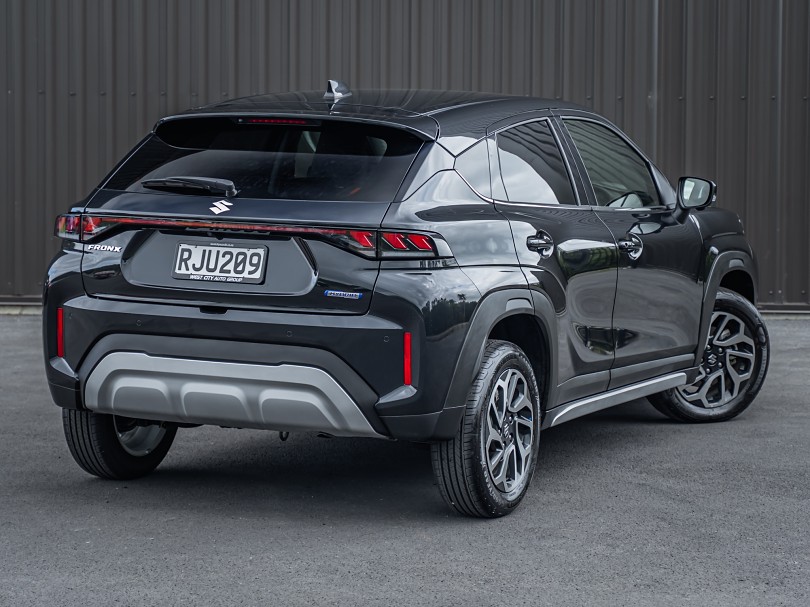 2025 Suzuki FRONX 2