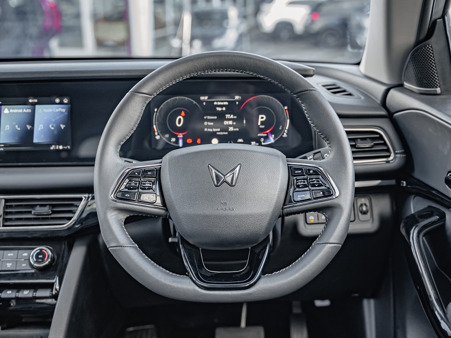 2026 Mahindra XUV700 11