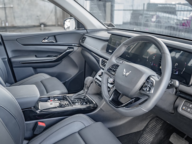 2026 Mahindra XUV700 9