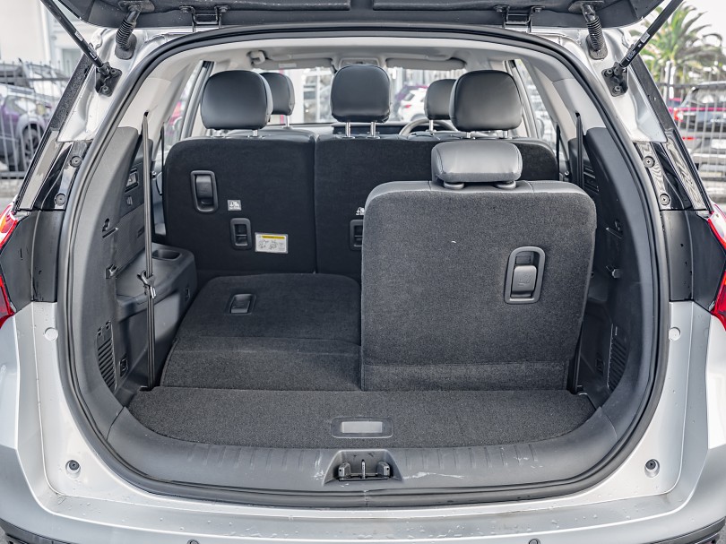 2026 Mahindra XUV700 19