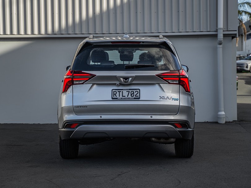 2026 Mahindra XUV700 4
