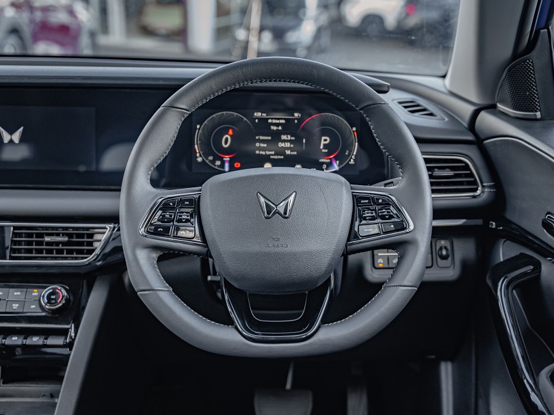 2026 Mahindra XUV700 11