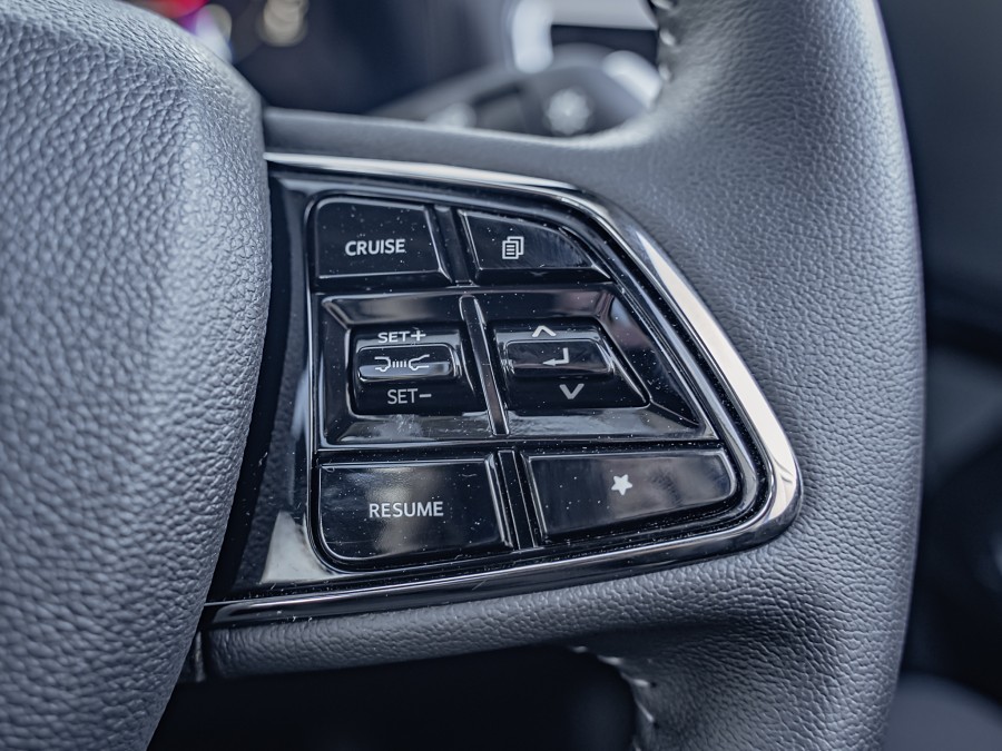 2026 Mahindra XUV700 14