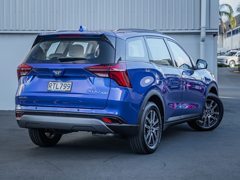 2026 Mahindra XUV700 2