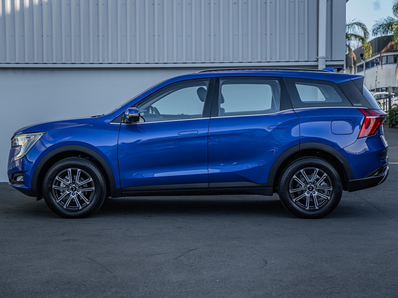 2026 Mahindra XUV700 5