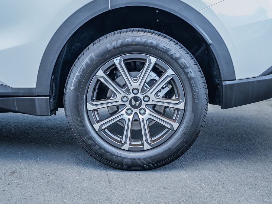 2026 Mahindra XUV700 7