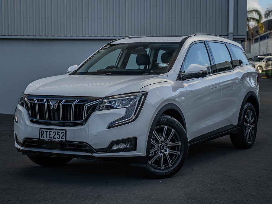 2026 Mahindra XUV700 1
