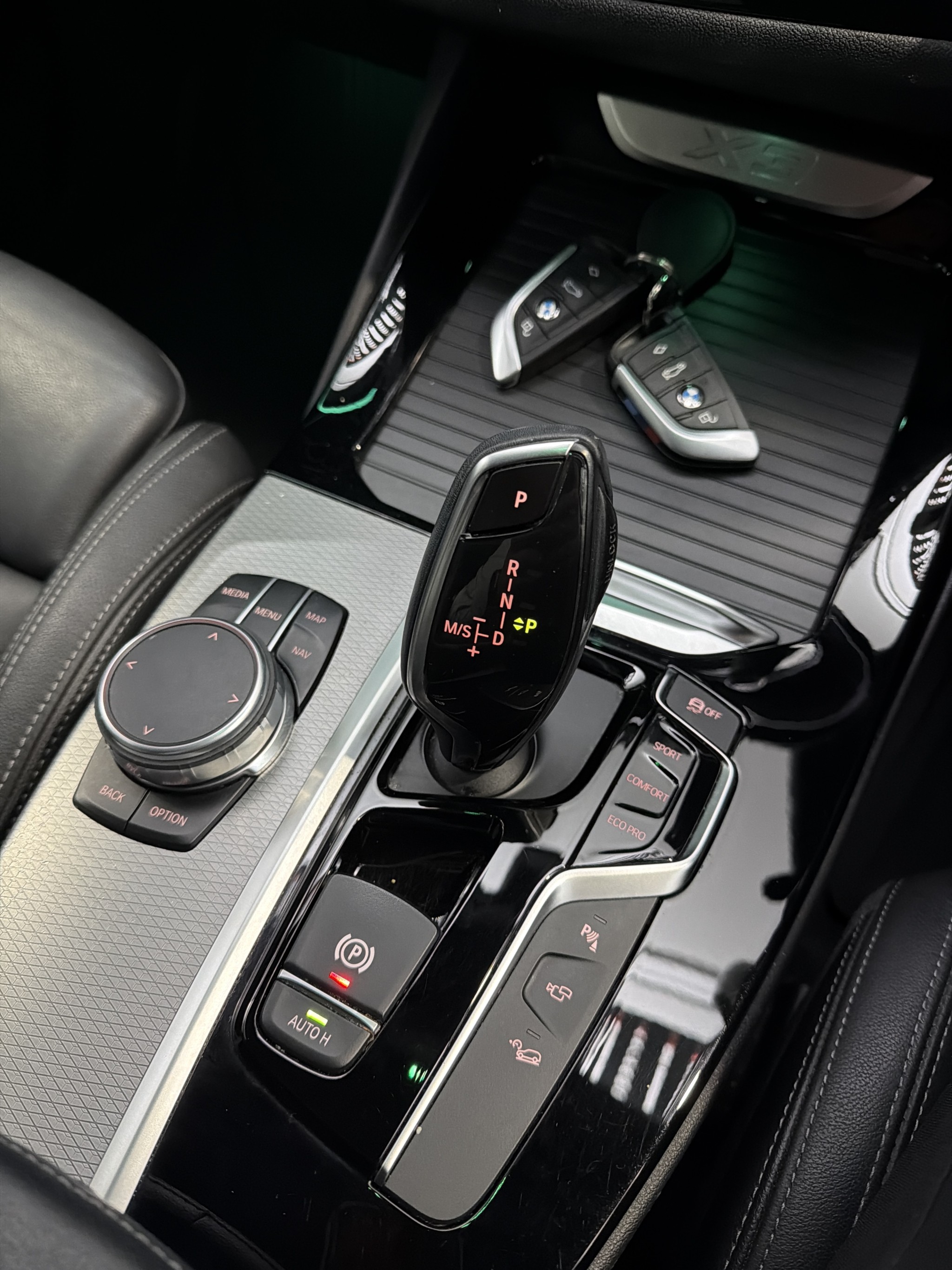 BMW X3 X30i 2.0Pt/4Wd/8At