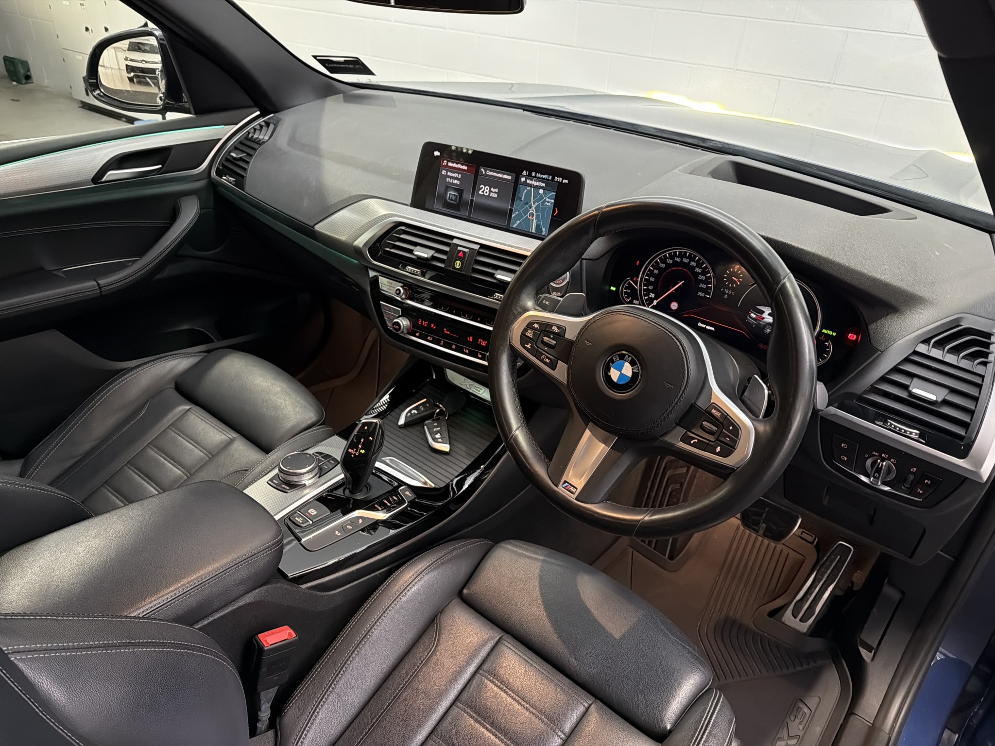BMW X3 X30i 2.0Pt/4Wd/8At