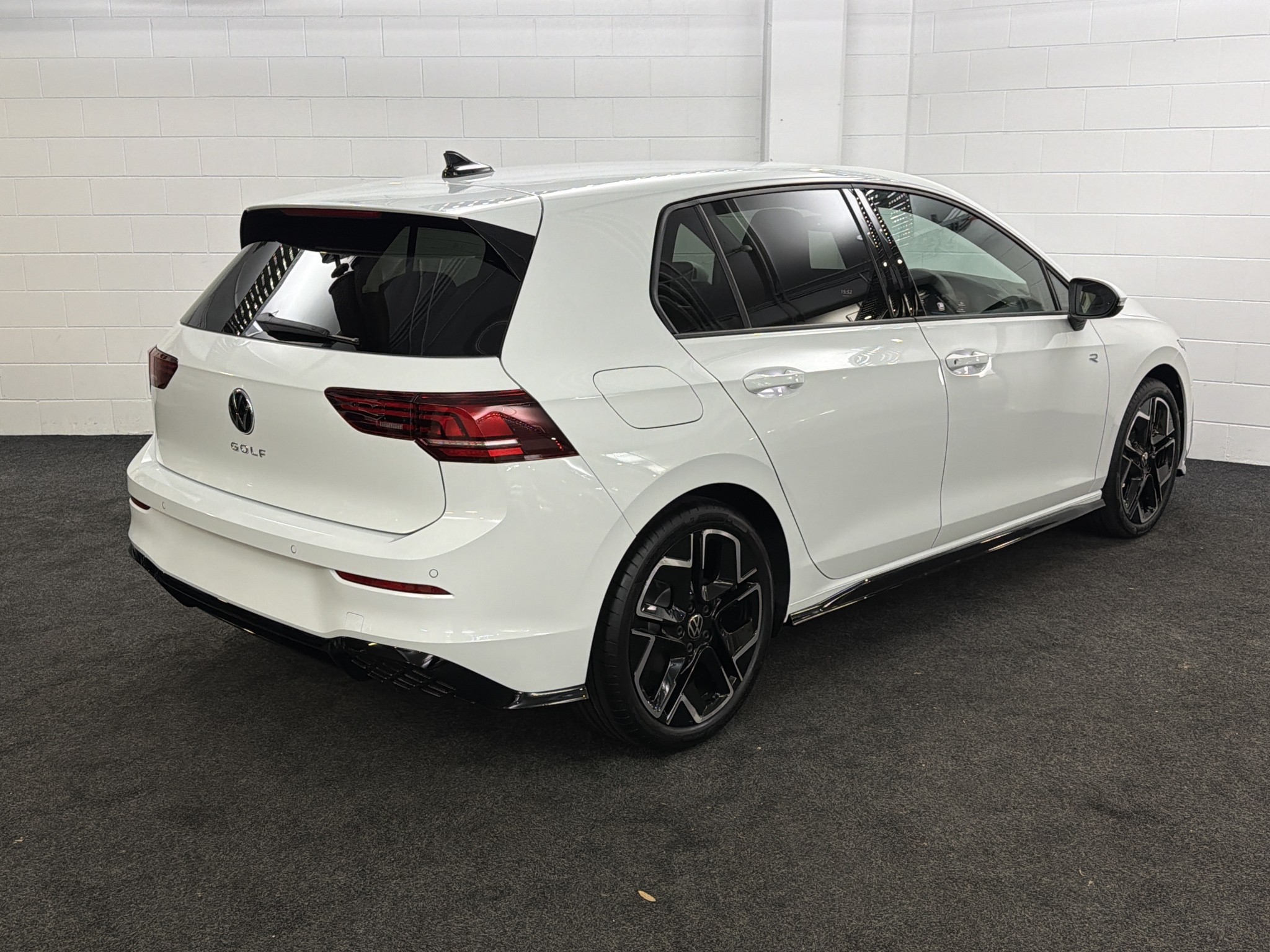 Volkswagen Golf 8.5 R-LINE