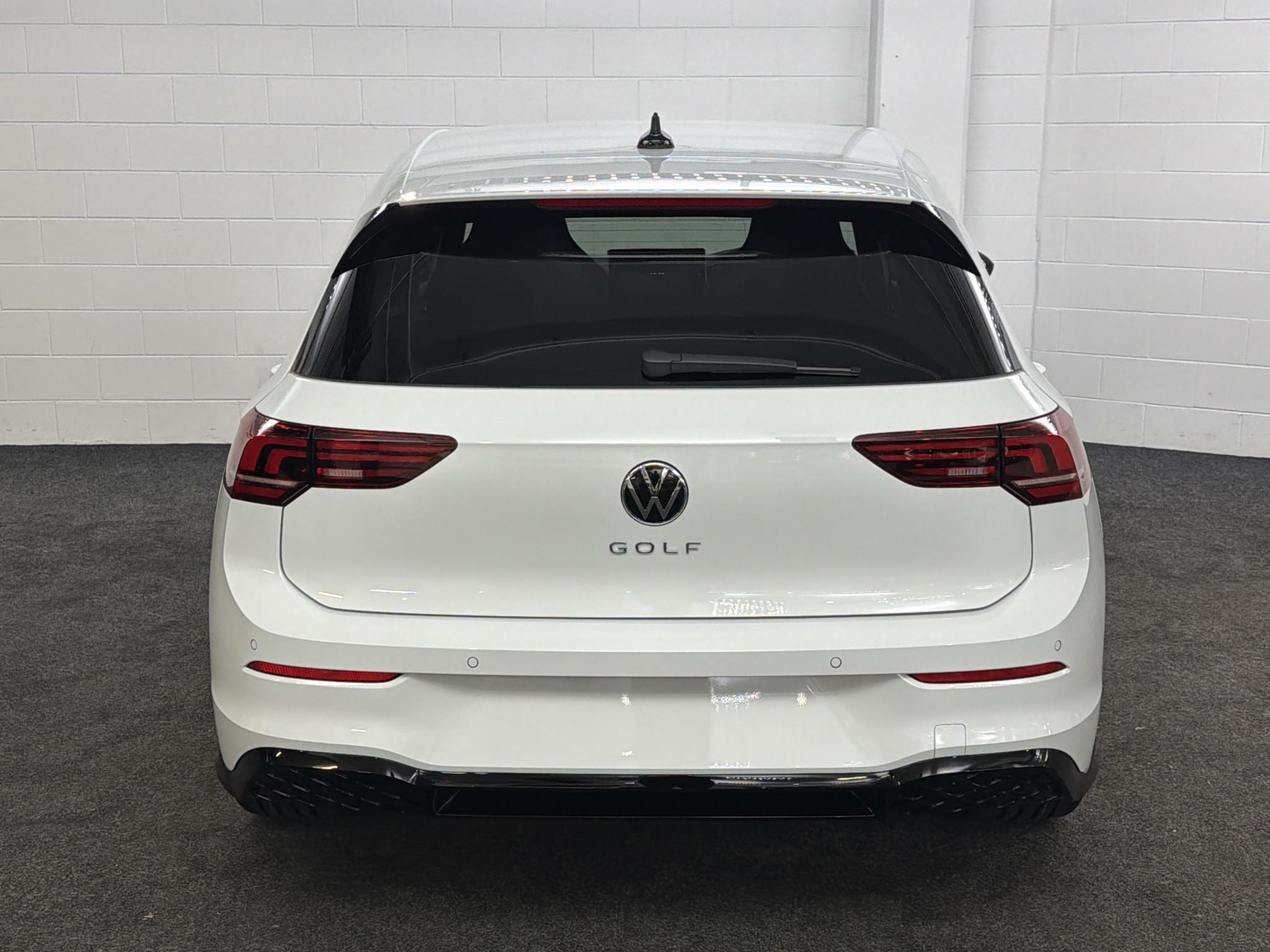 Volkswagen Golf 8.5 R-LINE