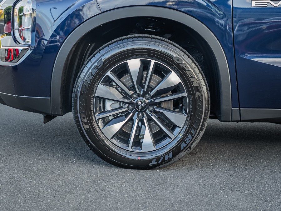 2026 Mitsubishi Outlander 6