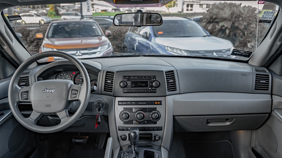 2005 Chrysler Jeep 10