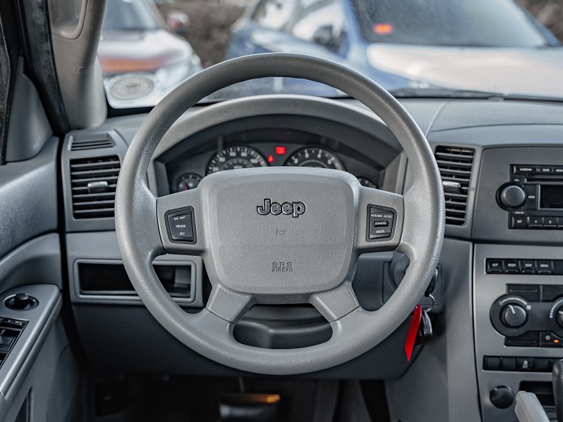 2005 Chrysler Jeep 11