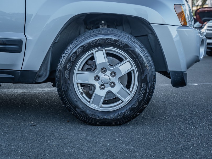 2005 Chrysler Jeep 7