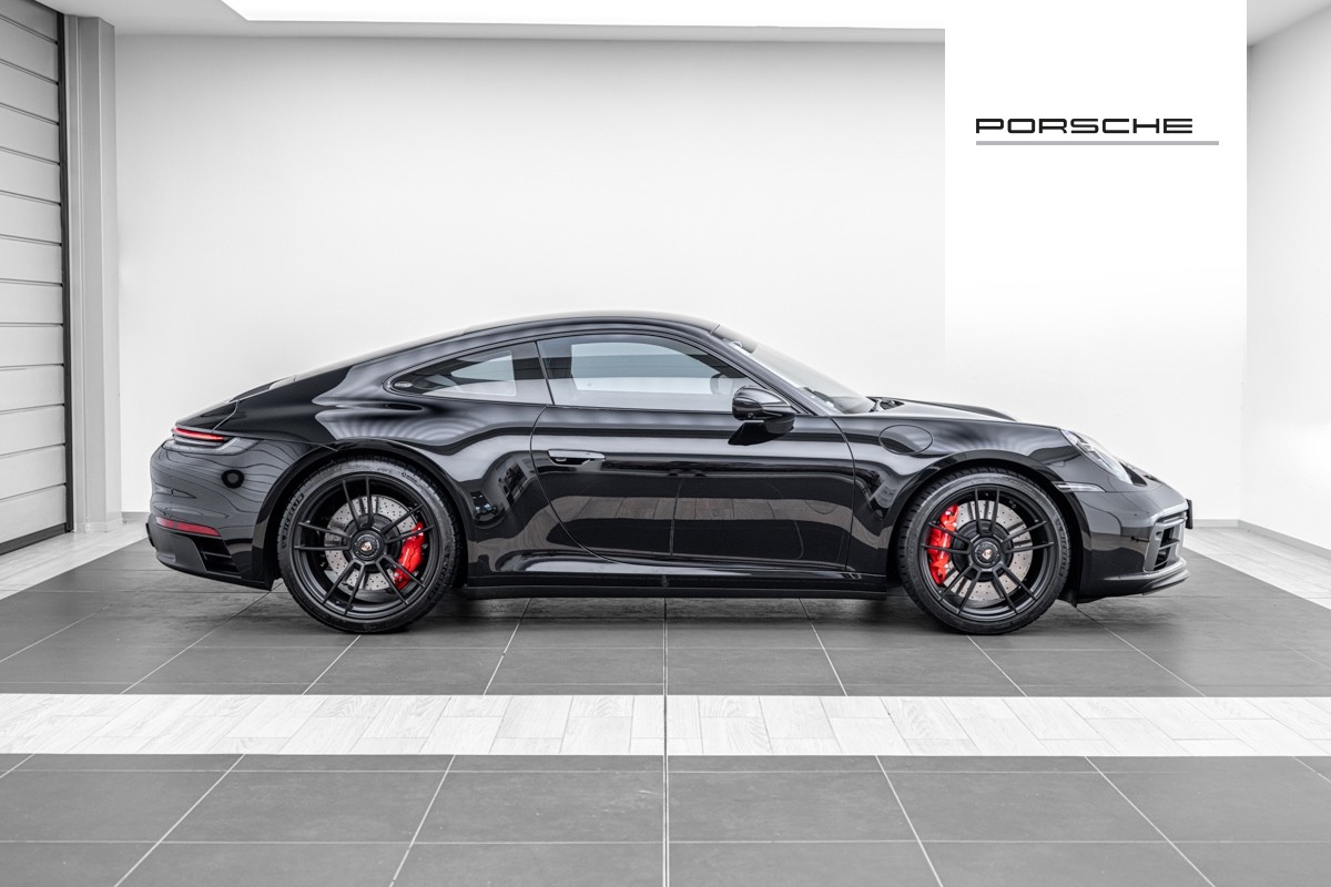 Porsche 911 Carrera GTS Coupe (992)